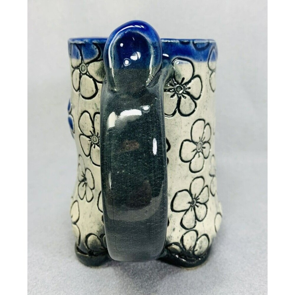 Ben Behunin Forget-Me-Not Coffee Mug Studio Pottery Blue White with surprise USA - Picture 5 of 10